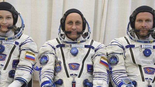 Первый в мире киноэкипаж отправился в космос для съемок российского фильма
