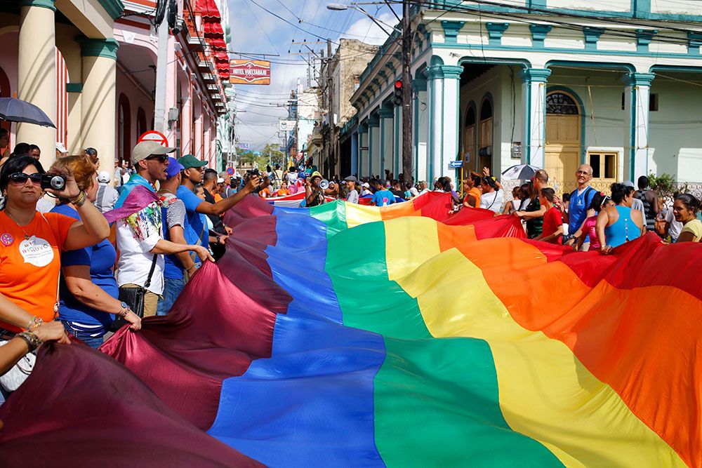Власти Кубы отменили ежегодный марш против гомофобии