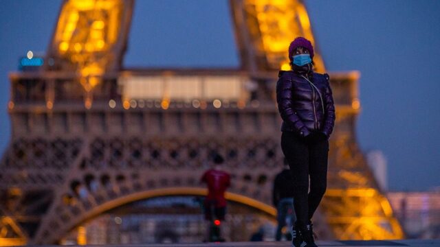 Во Франции станет обязательным ношение масок в общественных местах