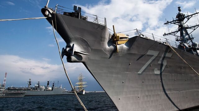 МИД России неясны цели пребывания кораблей США в Черном море