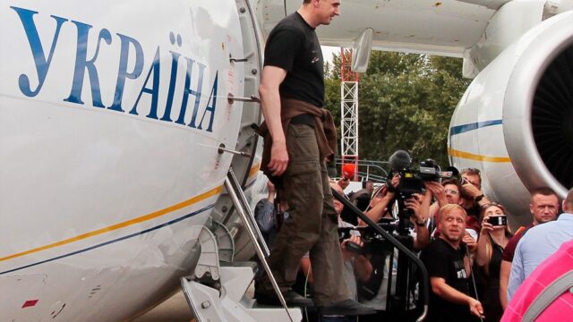 «Украина вернула домой пленных, Россия — заключенных»: что говорят об обмене между Россией и Украиной