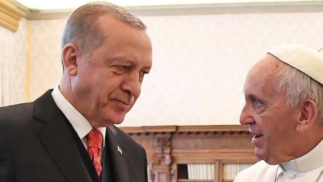 Эрдоган попросил Папу Римского вмешаться в «израильскую резню»