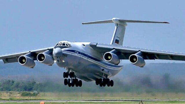 Самолеты с эвакуируемыми прибыли из Афганистана в Подмосковье