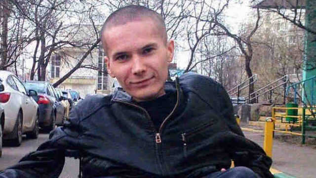 Суд в Москве освободил инвалида Мамаева, которого осудили за разбой