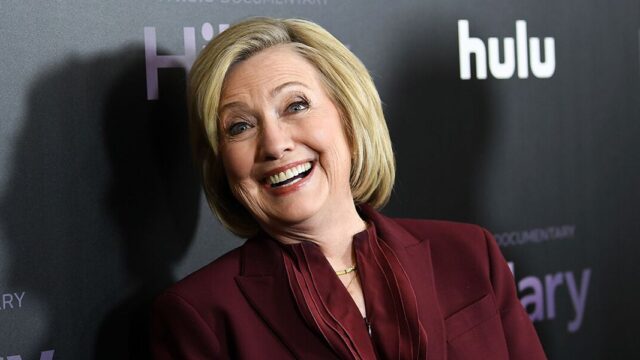 Хиллари Клинтон напишет политический триллер про госсекретаря США