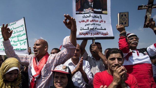 В Египте суд приговорил к смертной казни 28 человек