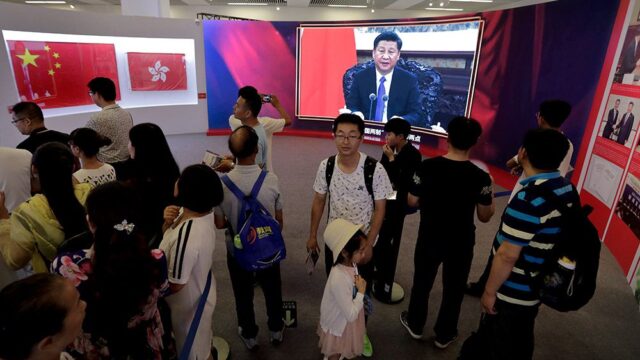 В Китае блокируют публикации, где критикуют идею о неограниченном сроке для генсека партии