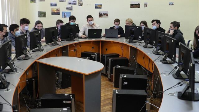Российским студентам разрешили сдавать сессию удаленно с помощью биометрии