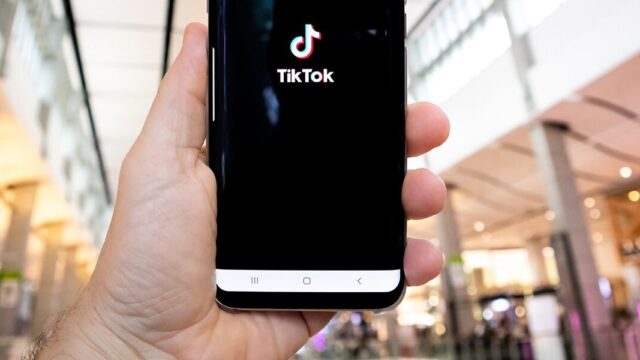 Reuters: TikTok планирует запустить групповые чаты внутри приложения