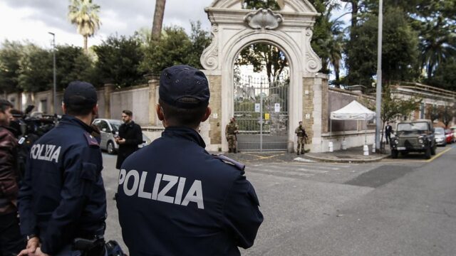 В посольстве Ватикана в Риме нашли еще одни человеческие останки