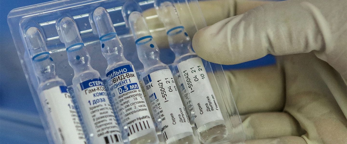 Правительство Словакии одобрило вакцинацию «Спутником V»