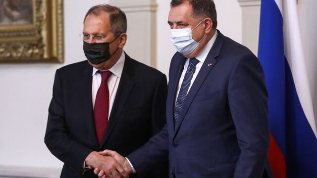 Глава Боснии и Герцеговины заразился коронавирусом. Неделю назад он встречался с Лавровым