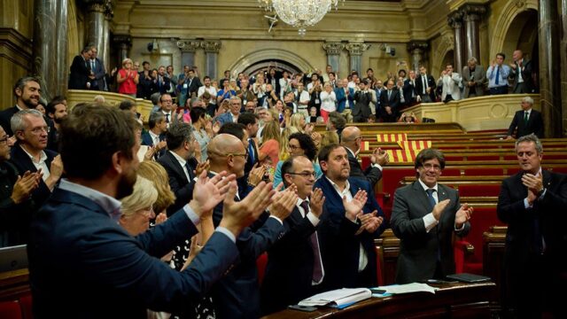 В Каталонии одобрили закон о порядке выхода из Испании