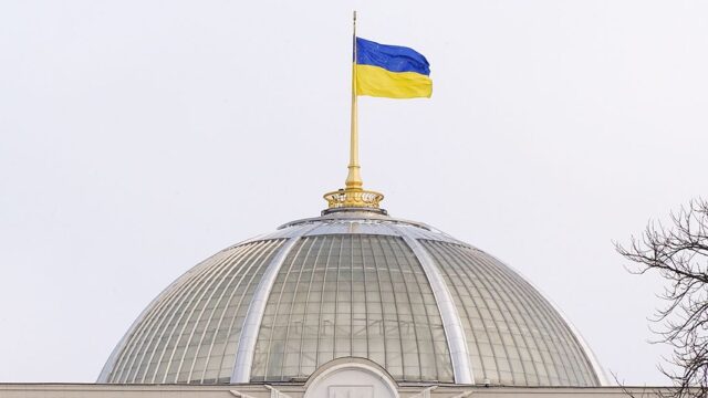 В Раде предложили лишать гражданства Украины за российские паспорта
