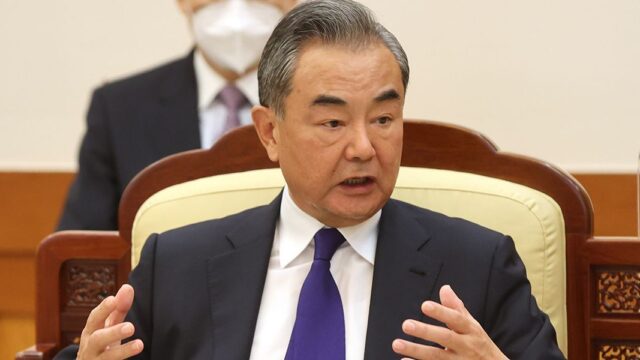 Глава МИД Китая объяснил разницу между вопросами Украины и Тайваня