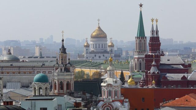 Вернуть доверие народных масс: Кремль задумался над программой на 2019 год