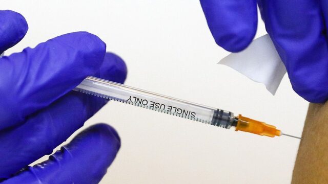 Семь стран Евросоюза начали выдавать сертификаты о вакцинации