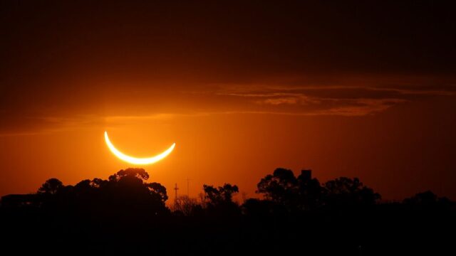 Жители Южной Америки наблюдали полное солнечное затмение: фотогалерея