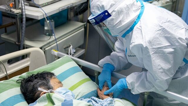 Число погибших из-за коронавируса в Китае достигло 56 человек