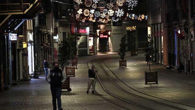 В Турции на новогодние праздники объявили комендантский час