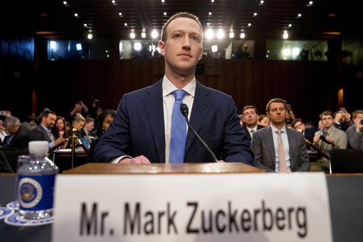 Основатель Facebook извинился перед американскими сенаторами за утечку данных пользователей