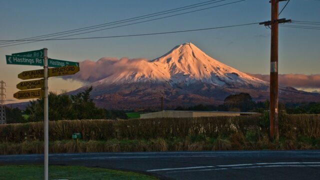 Власти Новой Зеландии распространят на вулкан те же права, что есть у граждан страны