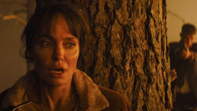 Анджелина Джоли бежит от убийц в трейлере фильма «‎Те, кто желает мне смерти»