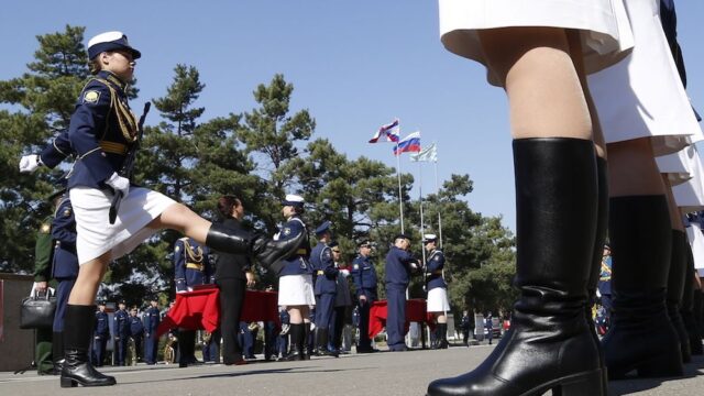 Первые в России будущие военные летчицы приняли присягу