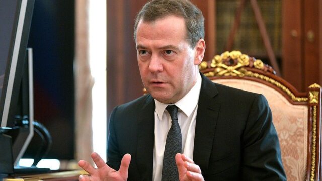 Дмитрий Медведев: санкции для России — не вопрос жизни и смерти, СССР жил с ними десятилетиями