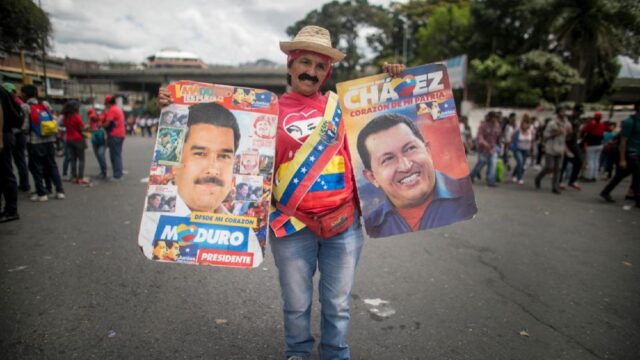Мадуро заявил о проведении марша против империализма в день антиправительственных митингов