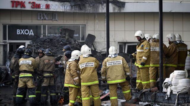 В Кемерове задержали начальника пожарных, которые первыми приехали к «Зимней вишне»