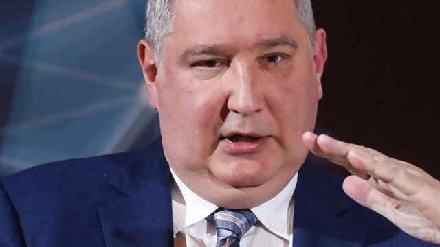 «Подсадили на Boeing и Airbus». Рогозин обвинил Дворковича в проблемах с самолетами в России