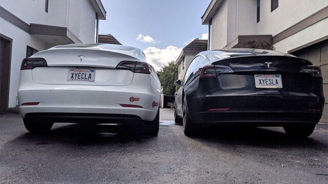 В США автоинспекция попросила у владельца Tesla отказаться от номера XYECLA