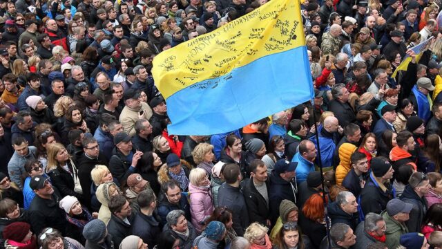 Экзитполы: во втором туре президентских выборов в Украине 73% проголосовали за Владимира Зеленского