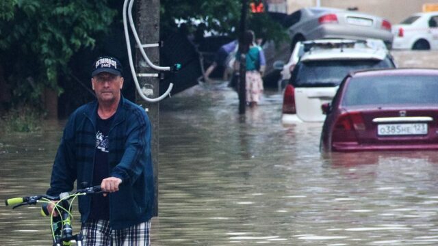 Власти Сочи призвали жителей быть готовыми к эвакуации