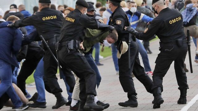 В городах Беларуси прошли акции протеста из-за недопуска Бабарико и Цепкало на выборы