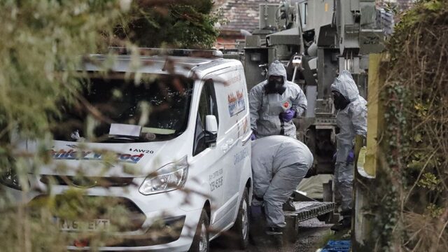 Press Association: британская полиция установила подозреваемых в отравлении Скрипалей