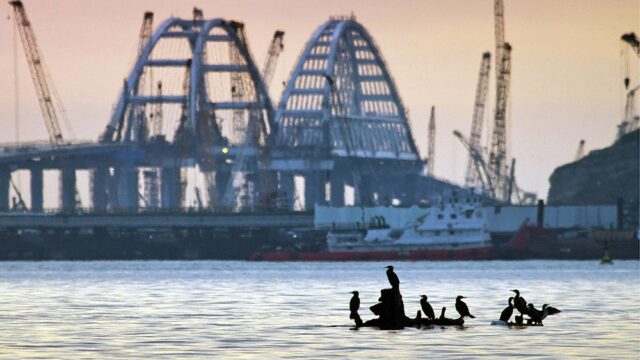 Россияне назвали мост в Крым «Крымским мостом»