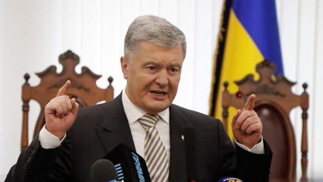 «Мы разберемся сами»: Порошенко ответил Путину на предложение политического убежища