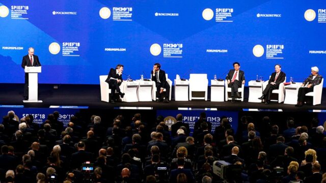 О чем говорили Путин, Макрон и Абэ на ПМЭФ: главные тезисы