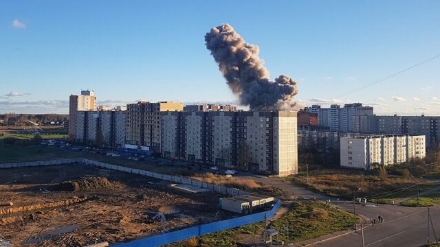 В Гатчине в Ленинградской области произошел взрыв на заводе пиротехники, есть погибшие