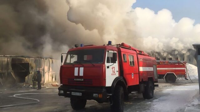 При пожаре на обувной фабрике под Новосибирском погибли десять человек