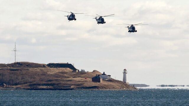 Филиппины разорвут сделку по покупке у Канады вертолетов на $233 млн