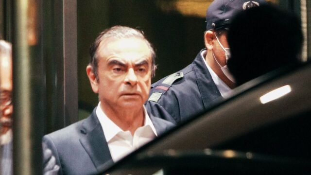 Суд в Японии снова отпустил Карлоса Гона под залог