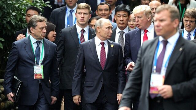 Bloomberg: Путин и Трамп могут встретиться в середине июля