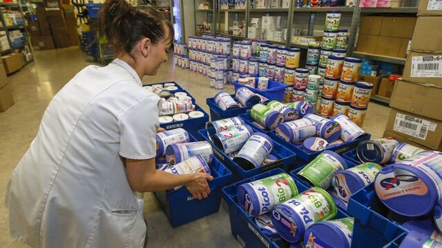 Французская компания отзовет из 83 стран детское питание, в котором нашли сальмонеллу