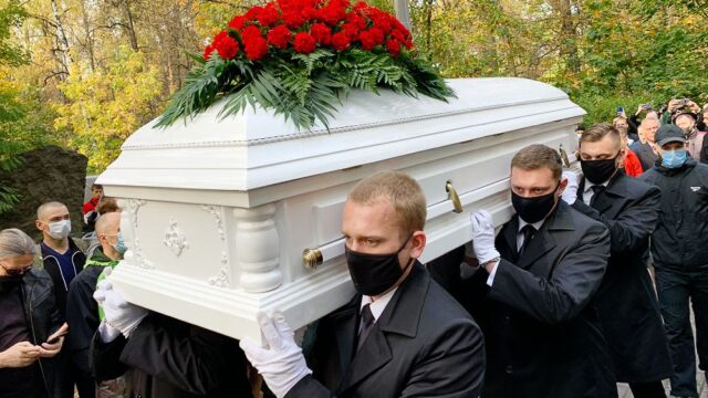 «Таких активистов больше не будет»: в Москве похоронили националиста Максима Марцинкевича
