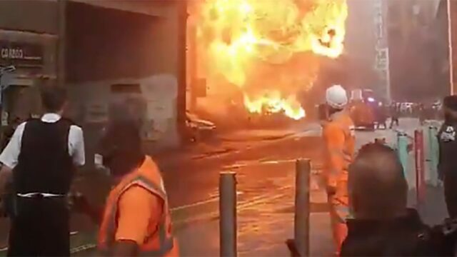 Взрыв прогремел у станции метро в Лондоне
