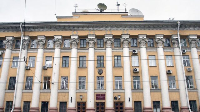 Несколько человек пострадали при взрыве в военной академии в Петербурге