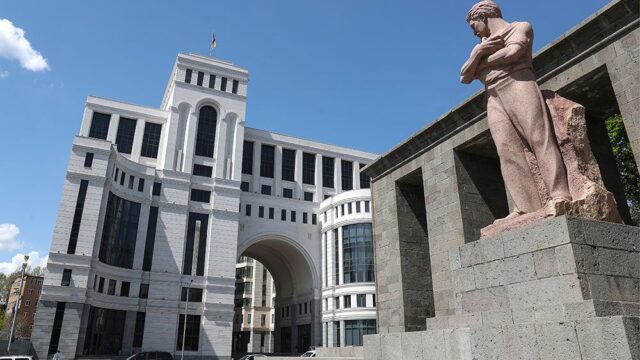 Армения отзывает своего посла в Израиле для консультаций из-за поставок оружия Баку